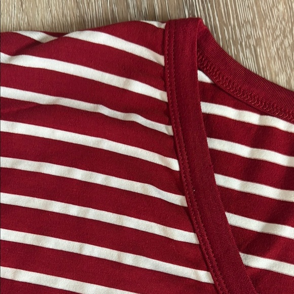 Emerette XL Red White Striped V-Neck Tee | Soft Rayon Blend |Nautical Casual Top - Picture 3 of 9